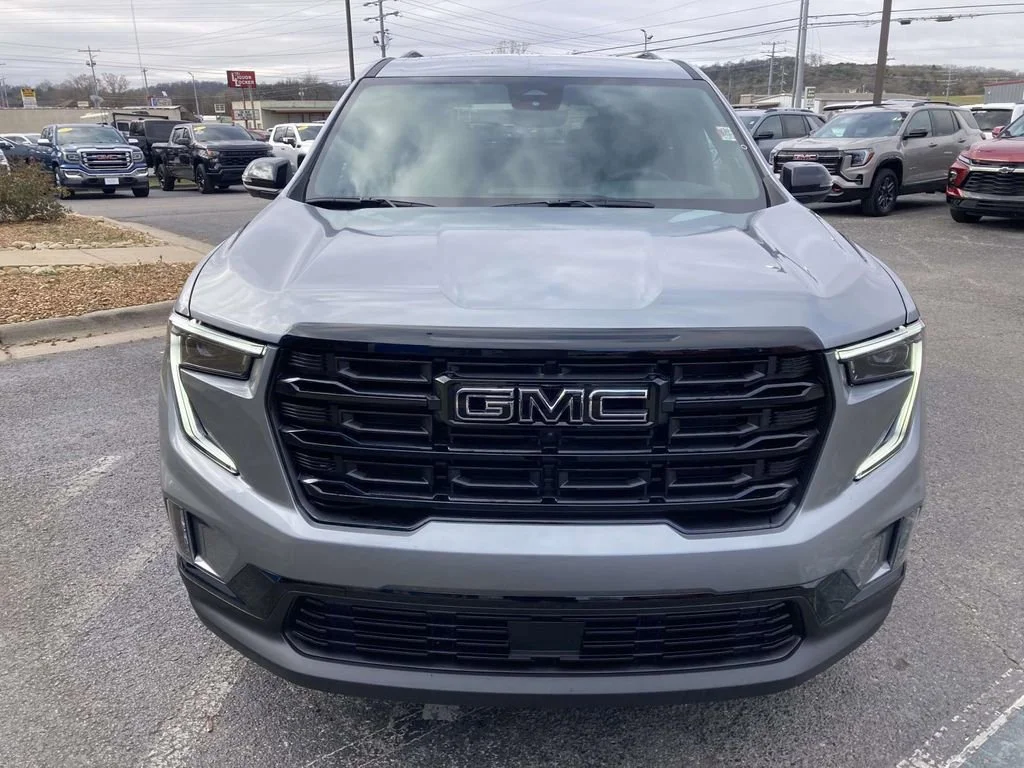 New 2026 Sterling Metallic GMC Elevation image 9