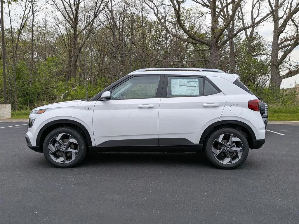 New 2026 White Hyundai SEL image 4