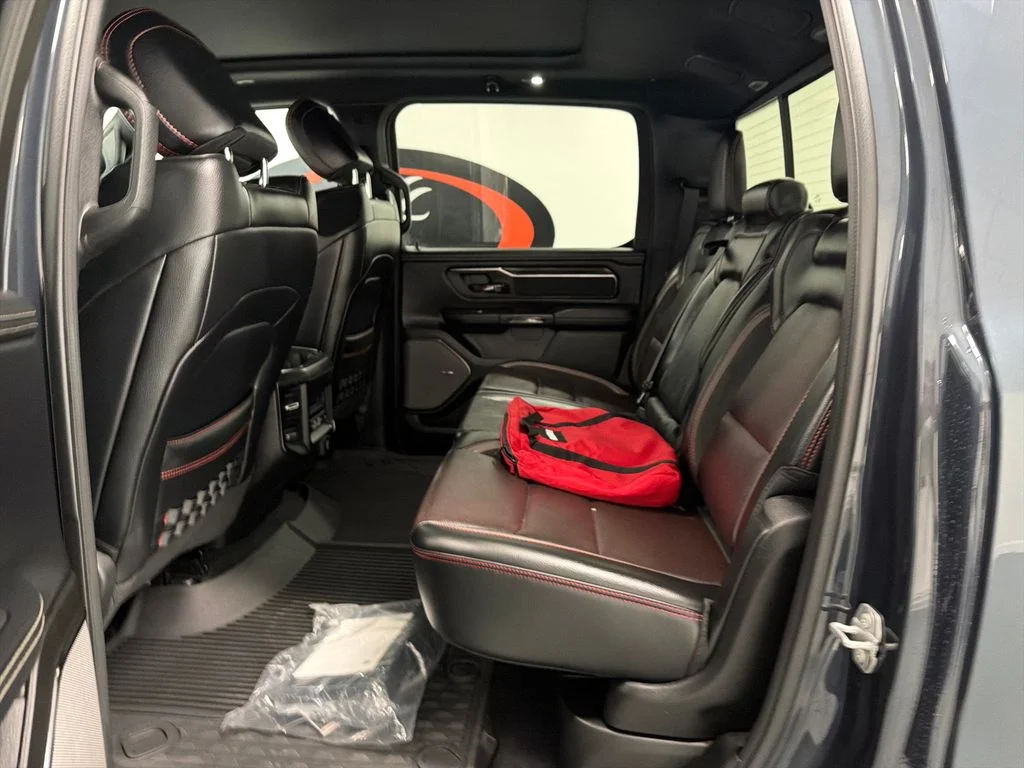 New 2026 White Knuckle Exterior Paint Dodge R/T Plus image 12