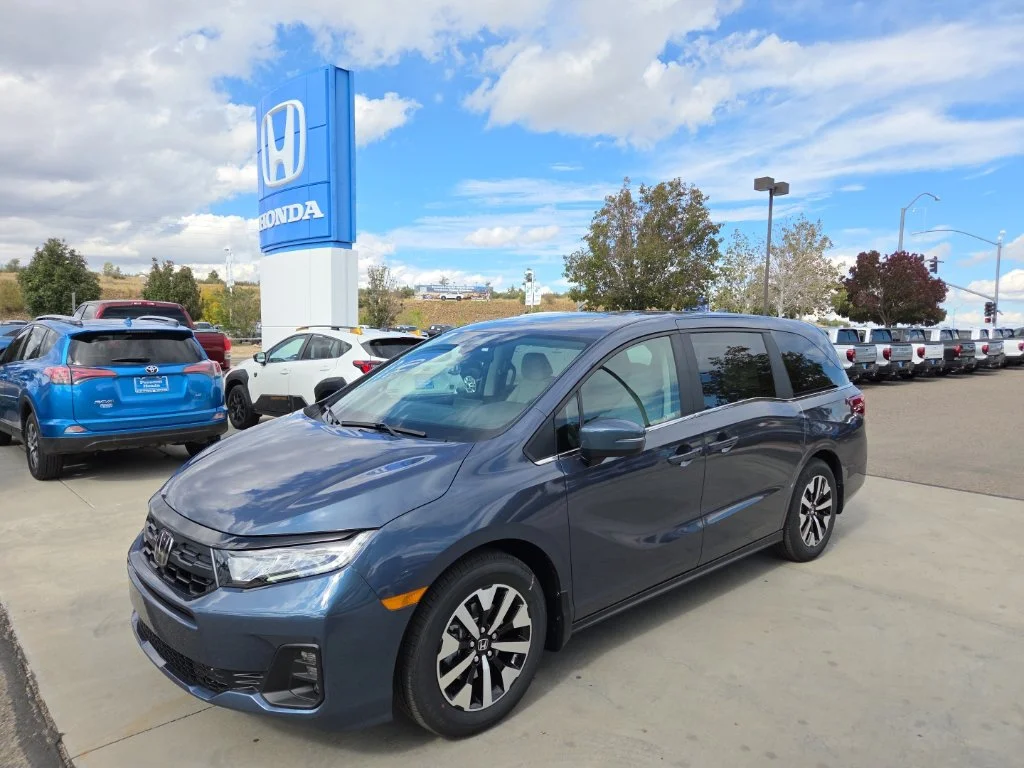 New 2027 Smoke Blue Pearl Honda EX-L image 1