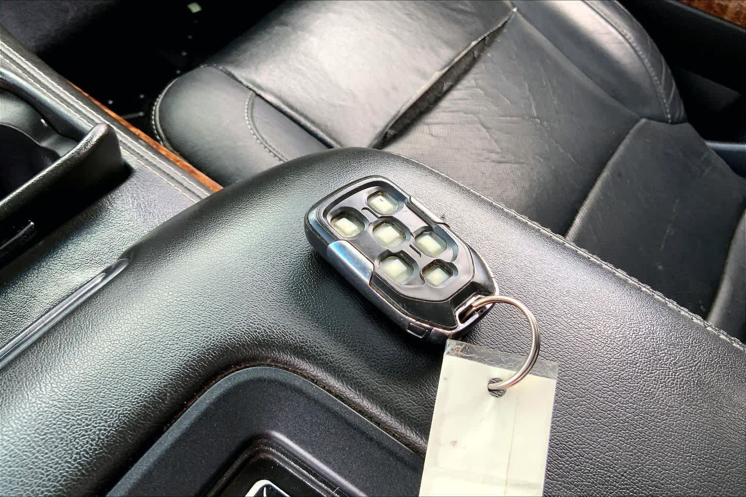 Used 2018 Black Chevrolet Premier image 14