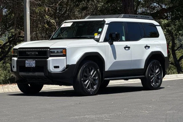 Certified Used 2026 PLATINUM WHITE PEARL MC. Toyota  image 31