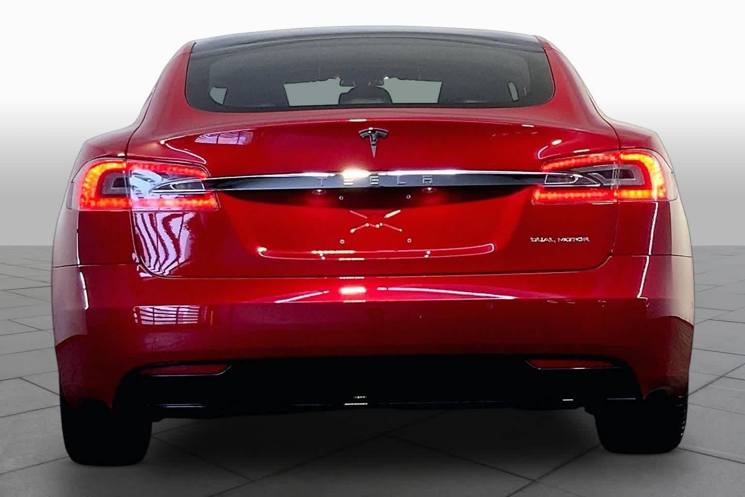 Used 2019 Red Multi-Coat Tesla 100D image 4