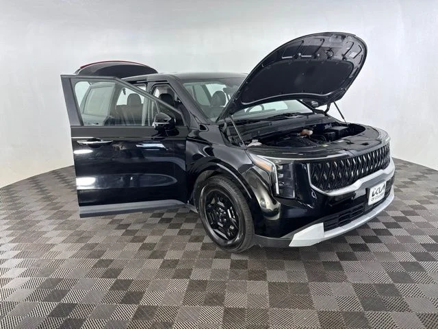 Used 2025 Black Kia LXS image 14