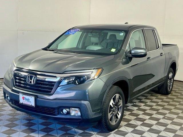 Certified Used 2017 Forest Mist Metallic Honda RTL image 2