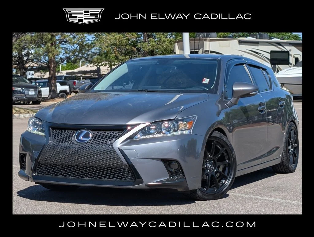2017 Lexus CT 200h 200h's photo