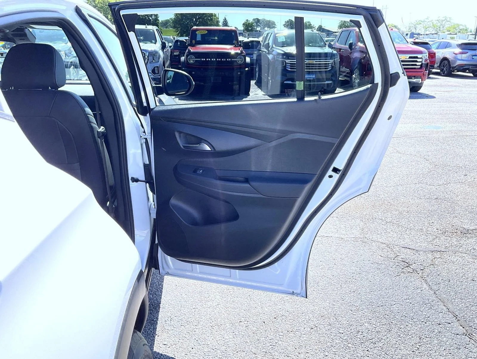 New 2026 Summit White Buick Preferred image 17