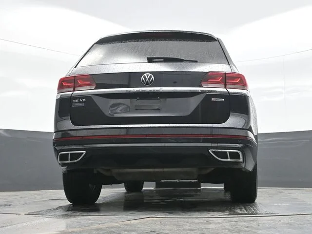 Used 2021  Volkswagen 3.6L V6 SE w/Technology R-Line image 18