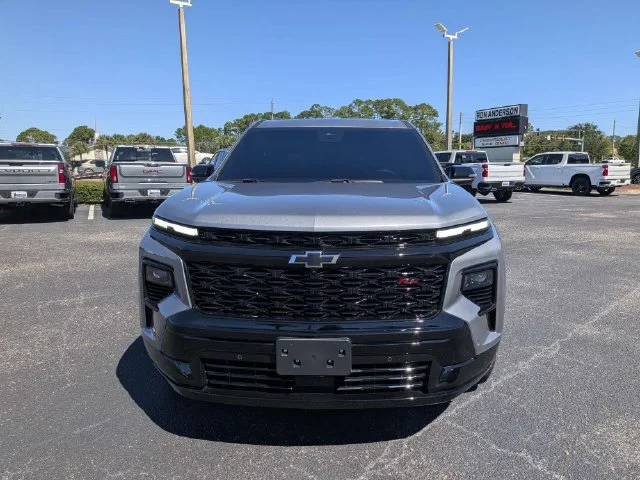 Used 2025 Sterling Gray Metallic Chevrolet RS image 8