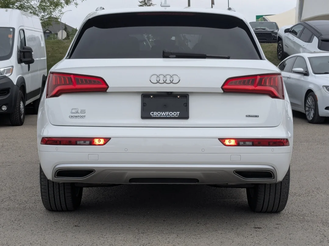 Certified Used 2020 White Audi Komfort - - AWD - Leather - LOW KMS & More! image 7