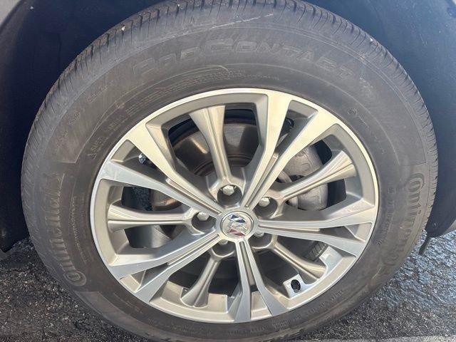 Used 2023 Red Buick Preferred image 30
