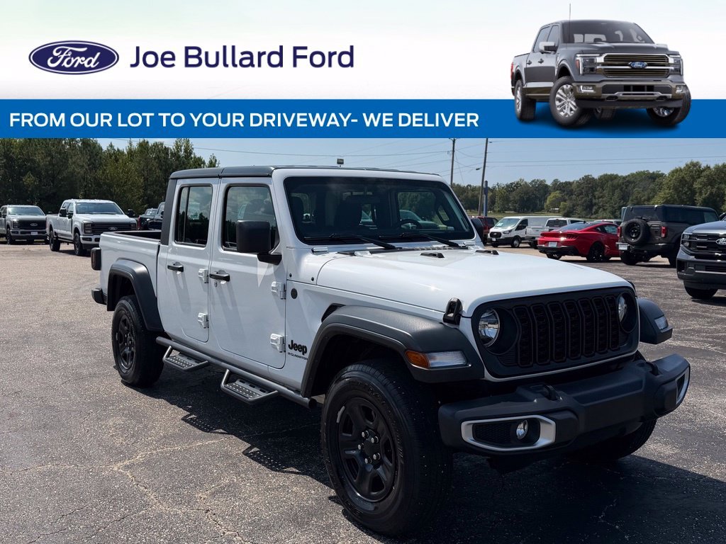 Used 2025 White Jeep Sport image 1