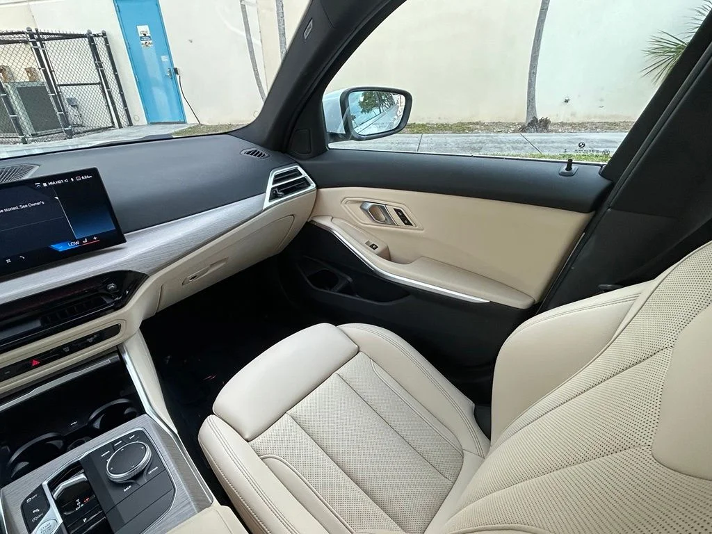 Used 2025 White BMW 330i image 11