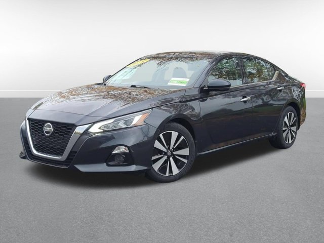 Used 2019 Storm Blue Metallic Nissan 2.5 SV image 1