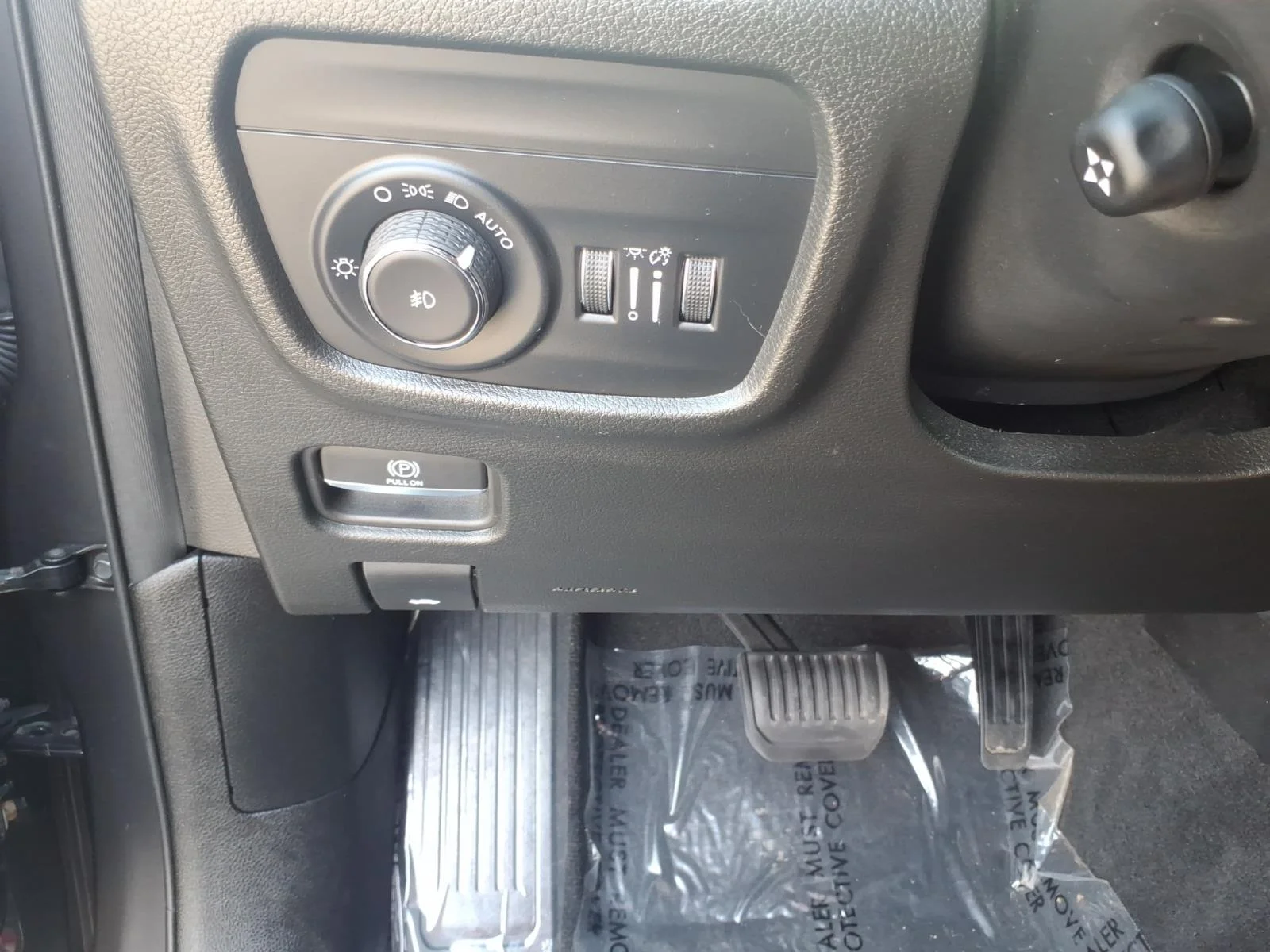 Used 2022 Gray Metallic Jeep Summit image 23