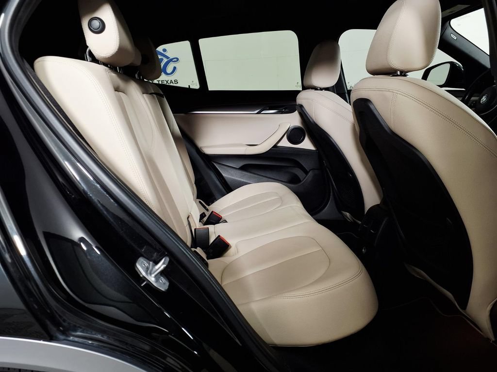 Used 2018 Black Sapphire Me BMW sDrive28i image 10