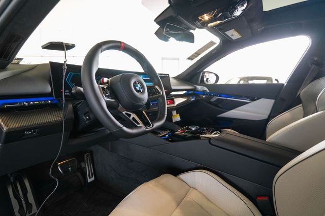 New 2026 Carbon Black Metallic BMW Base image 3