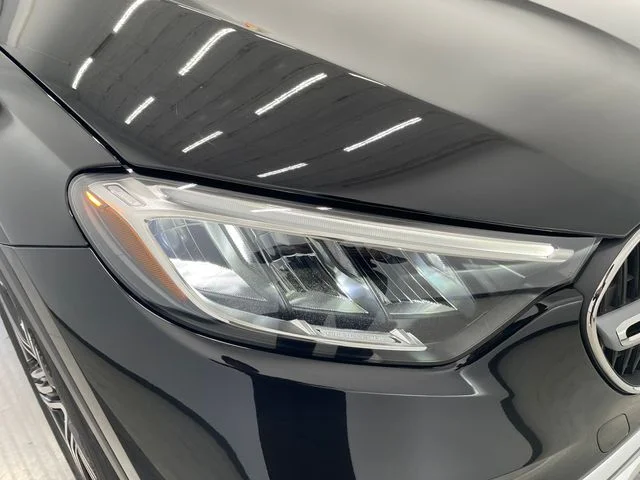 New 2027 Black Mercedes-Benz GLC 300 image 34