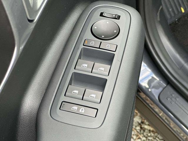 New 2026 Gray Hyundai SE image 27