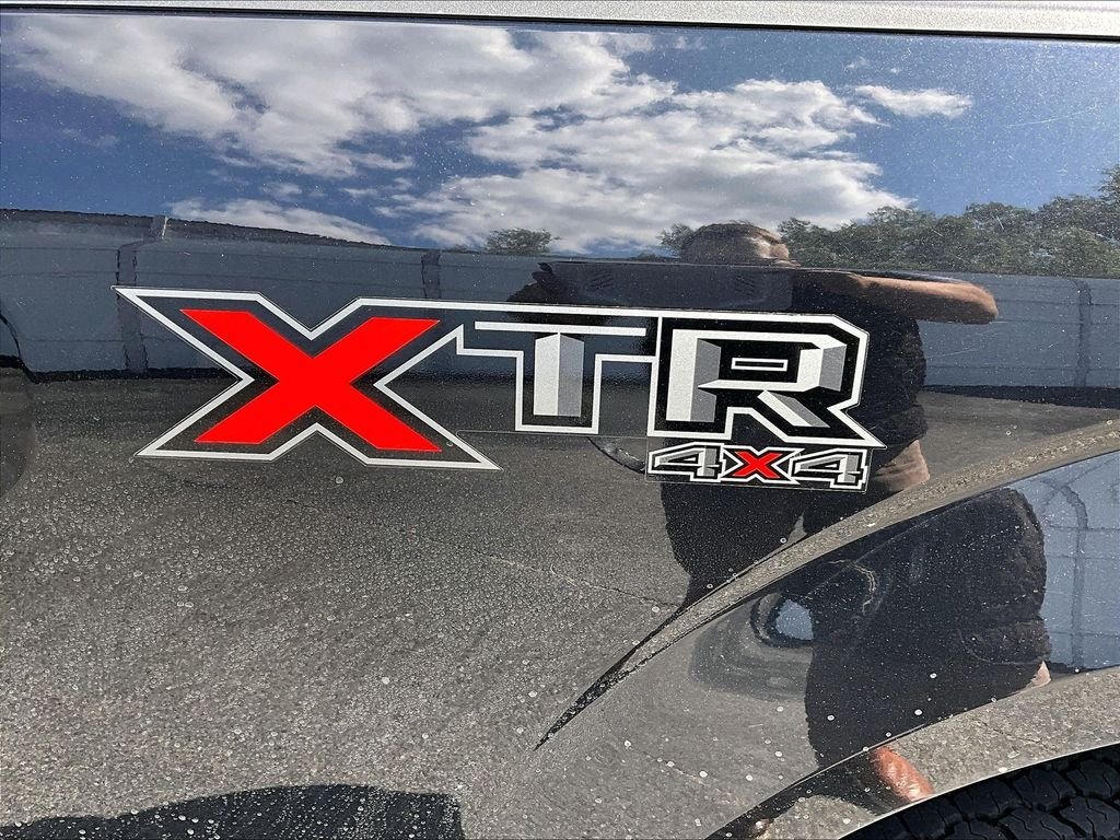 Used 2020 Black Ford XL image 27