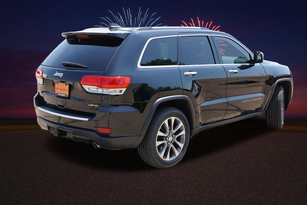 Certified Used 2018 Diamond Black Crystal Pearlcoat Jeep Limited image 5