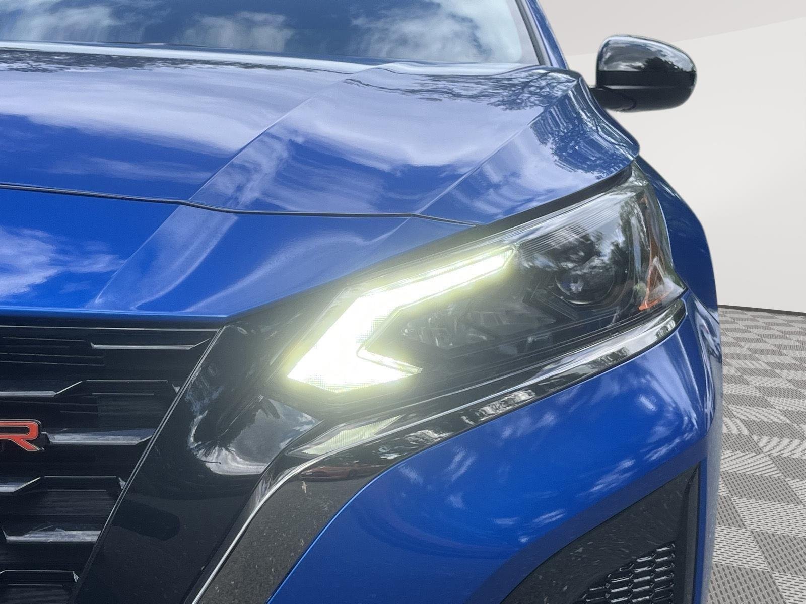 Used 2025 Bluestone Pearl Nissan SR image 12