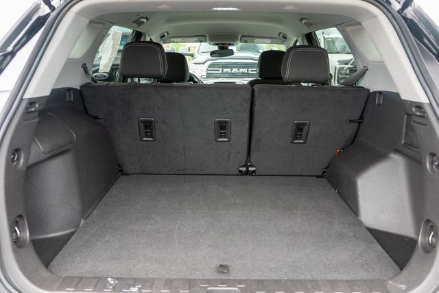 Used 2024 Black GMC SLE image 10