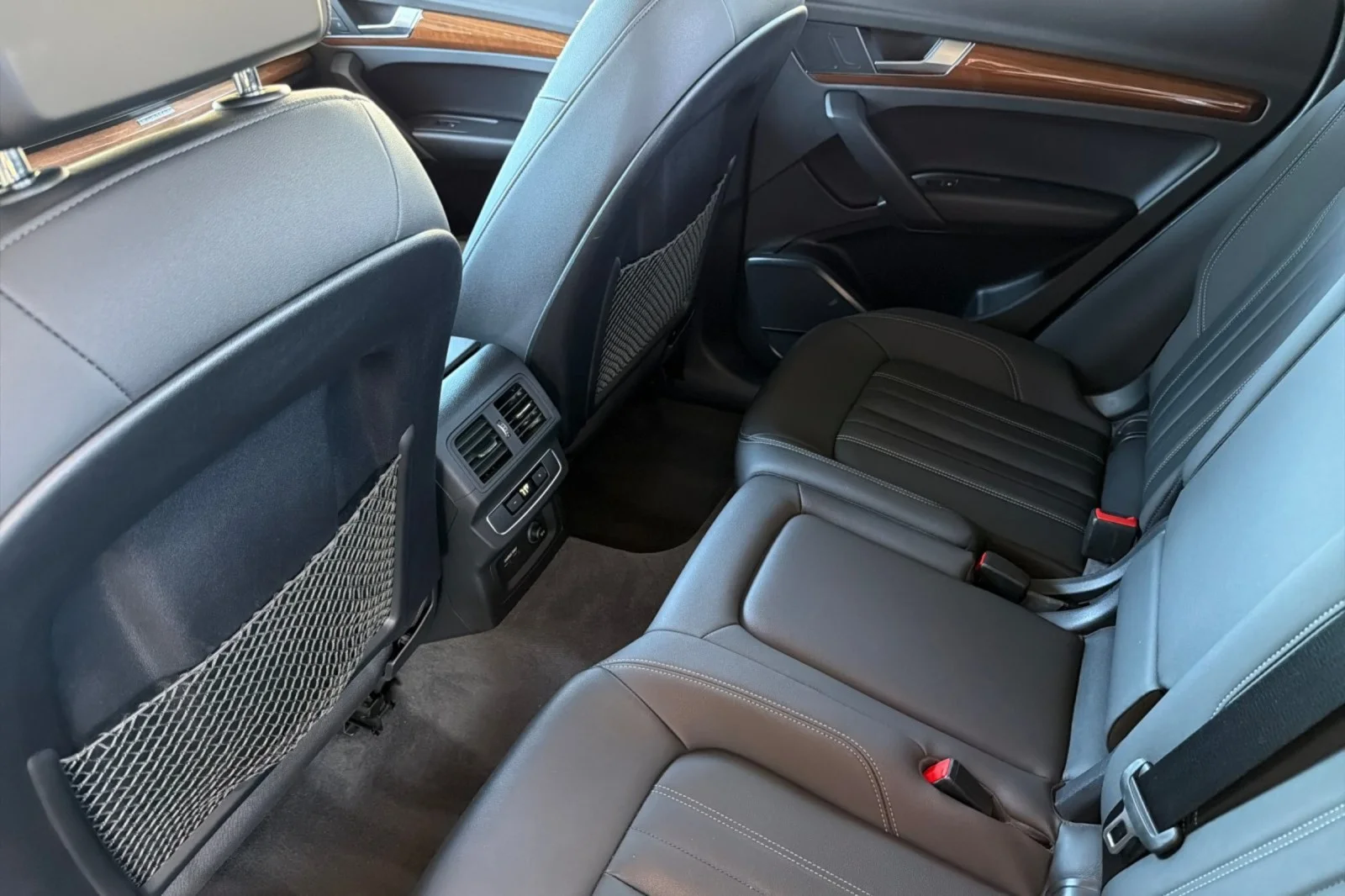 Used 2022 GREY Audi S line Premium image 11