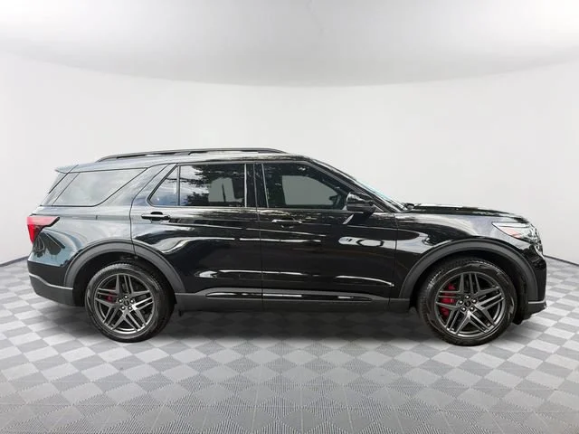 Used 2025 Black Ford ST image 4