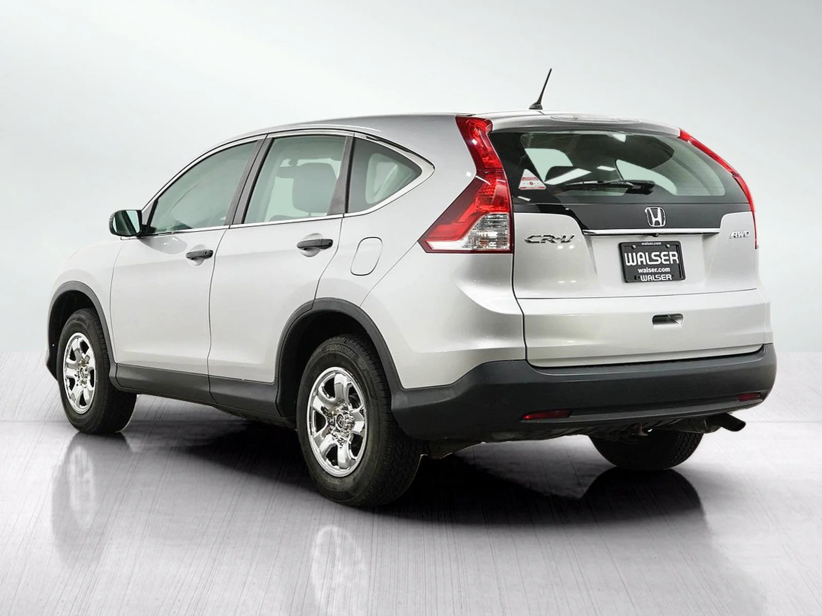 Used 2014 Silver Honda AWD 5dr LX image 3