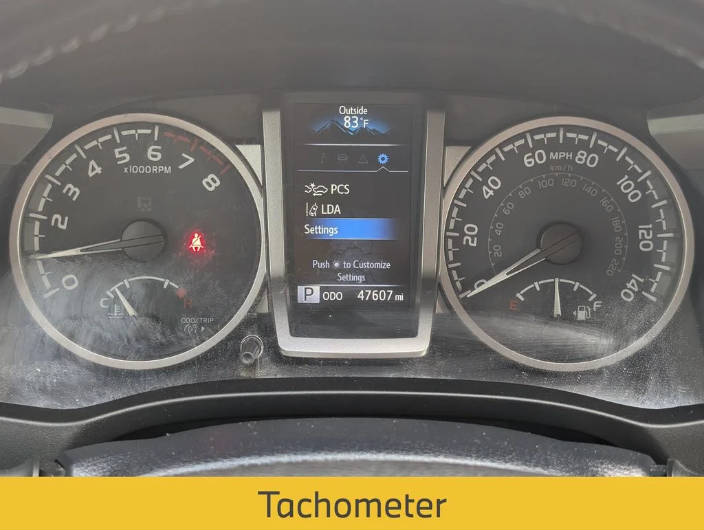 Used 2021 Silver Toyota SR5 image 19