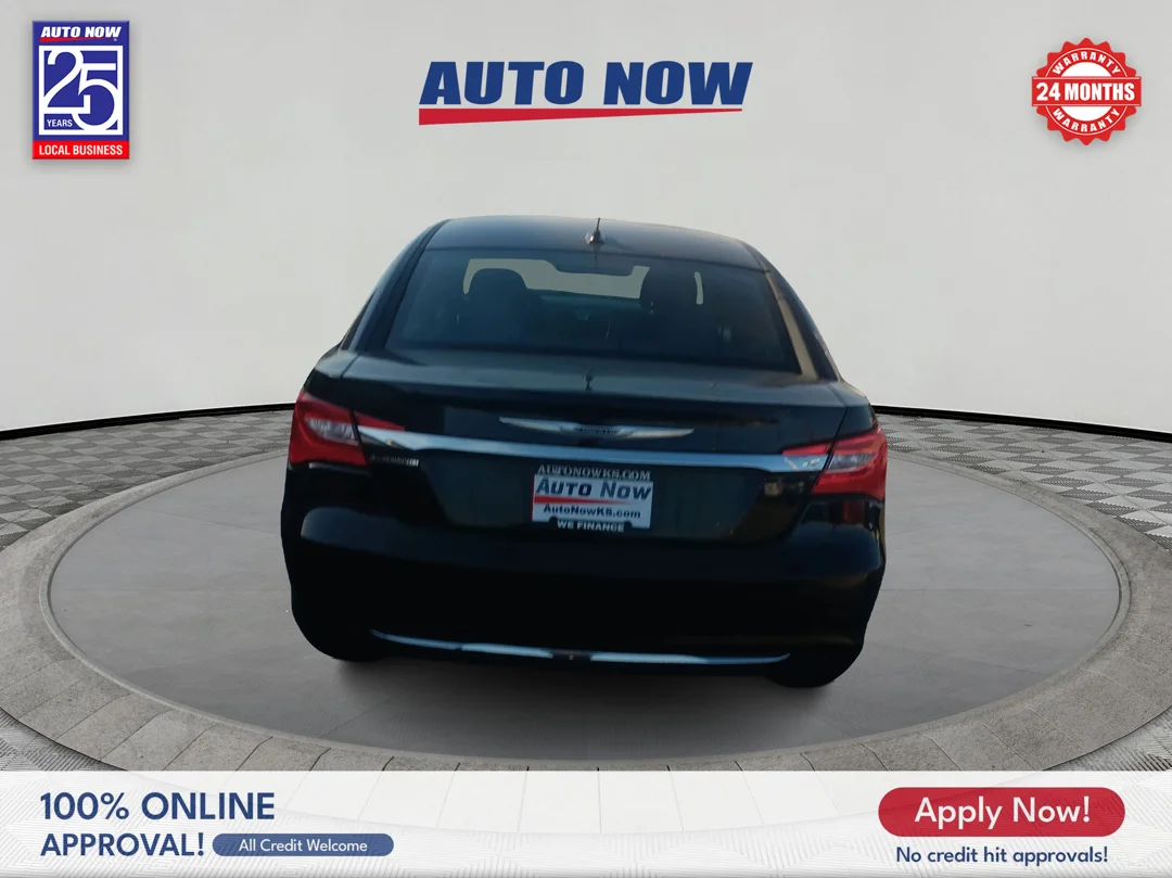 Used 2013 Black Chrysler Touring image 7