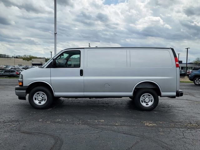 2026 Chevrolet Express Cargo Work Van - Photo 9