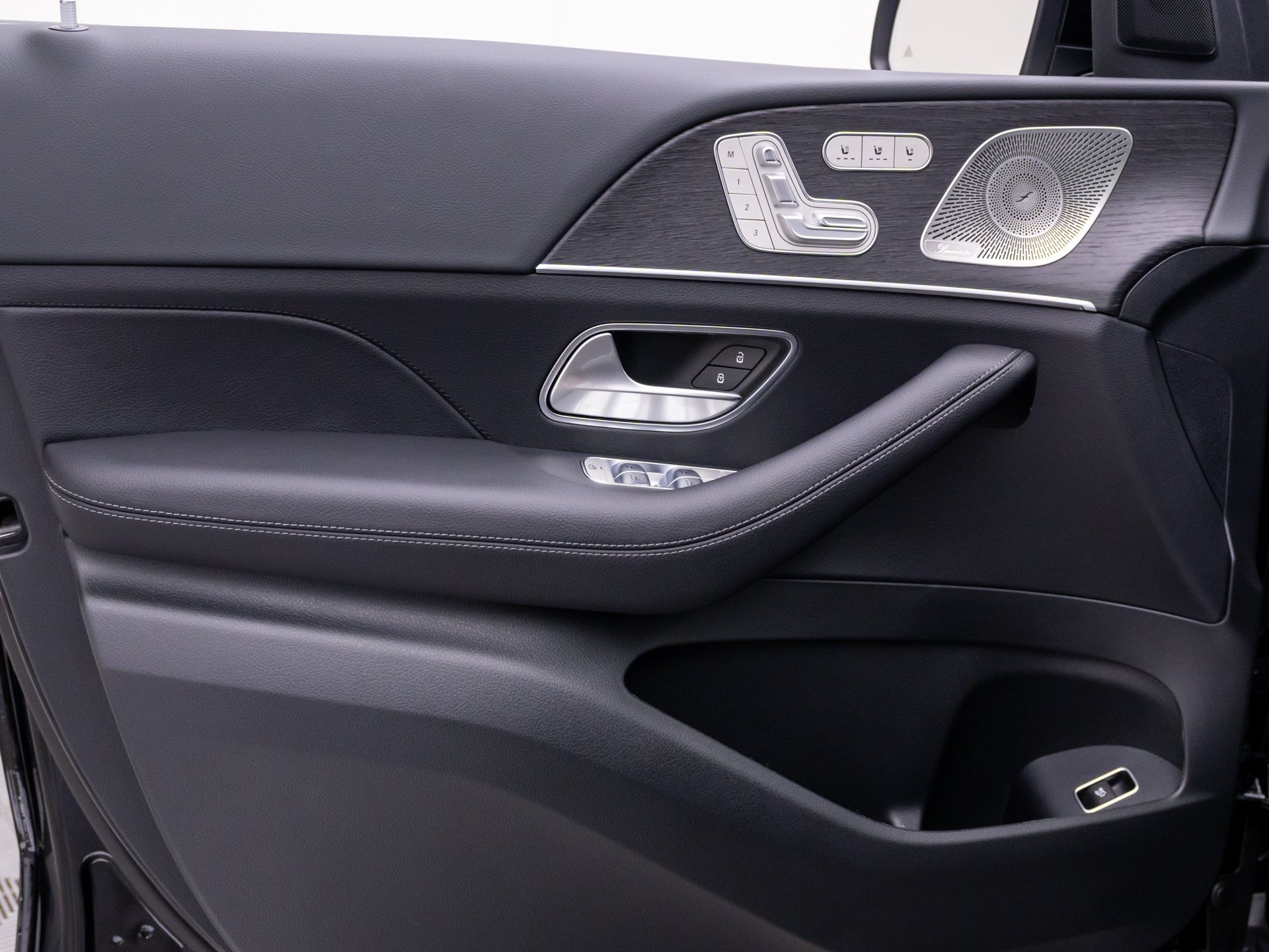 New 2026 Black Mercedes-Benz GLE 450 image 57