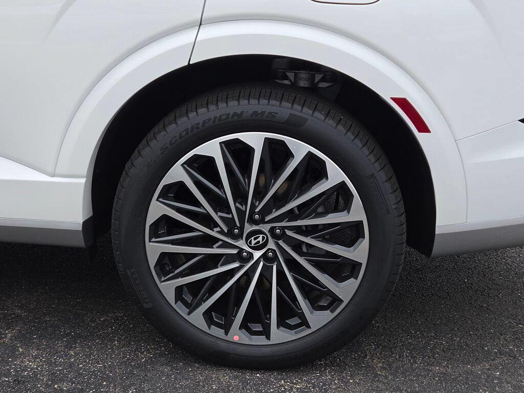 New 2027 Creamy White Pearl Hyundai Calligraphy image 16
