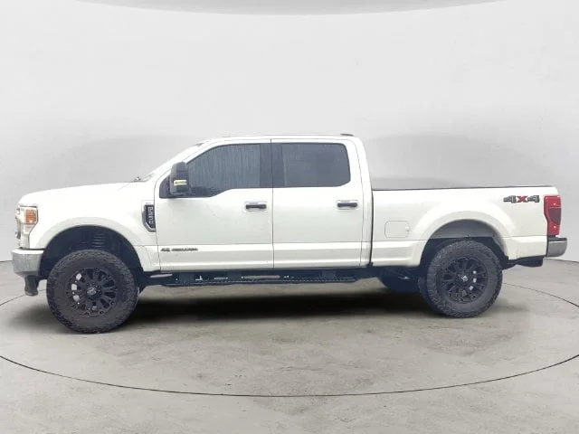 Used 2021 Oxford White Ford XLT image 2