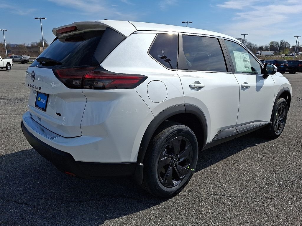 New 2026 Everest White Pearl TriCoat Nissan SV image 4