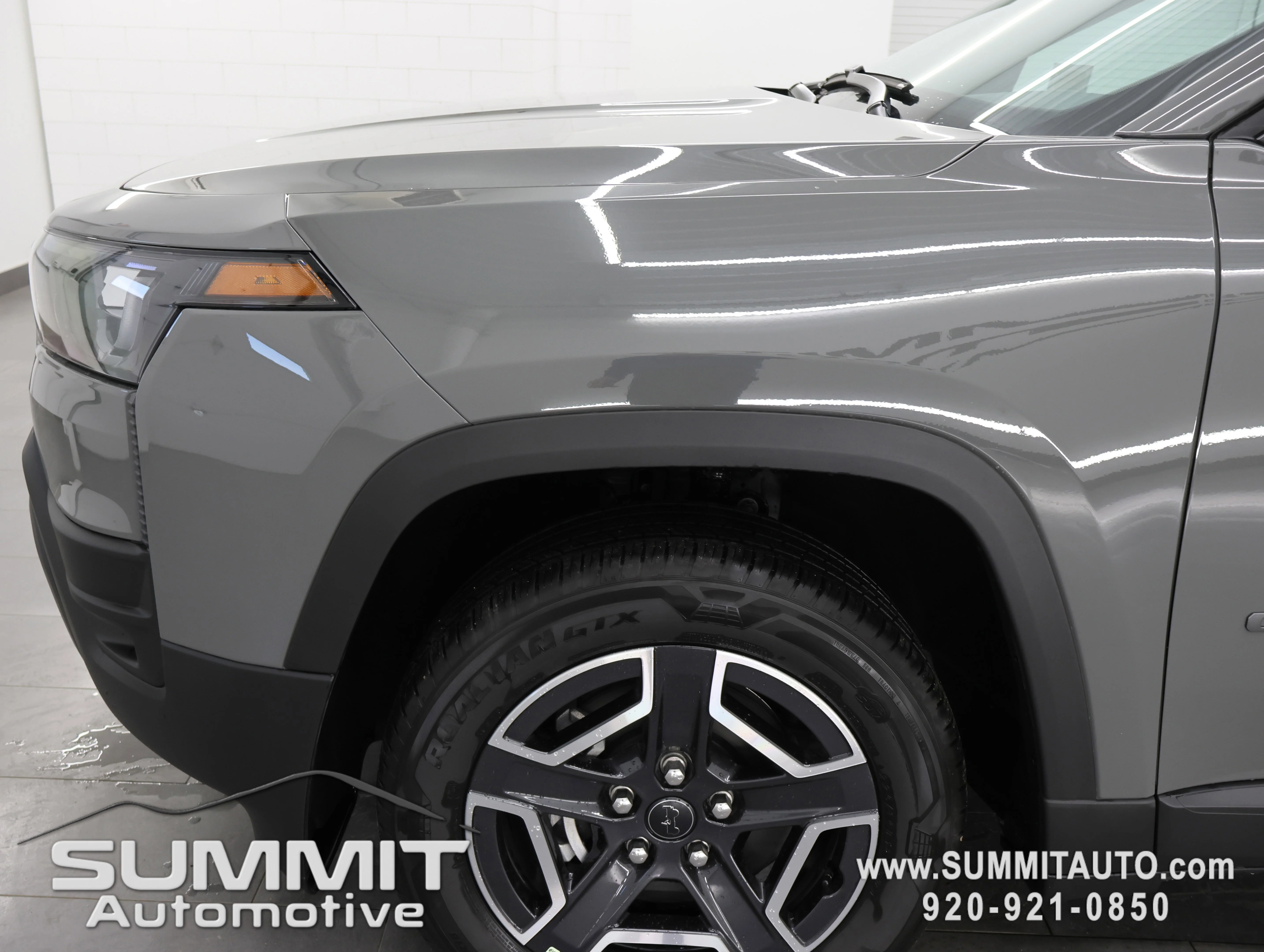 New 2026 Sting-Gray Clearcoat Jeep Laredo image 31