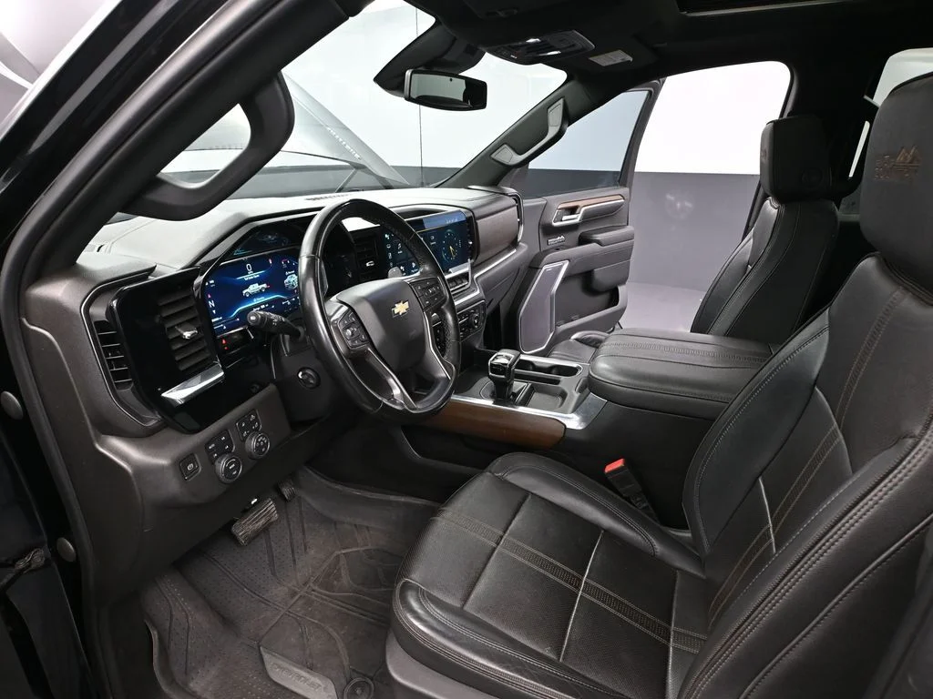 Used 2023 Black Chevrolet High Country image 19