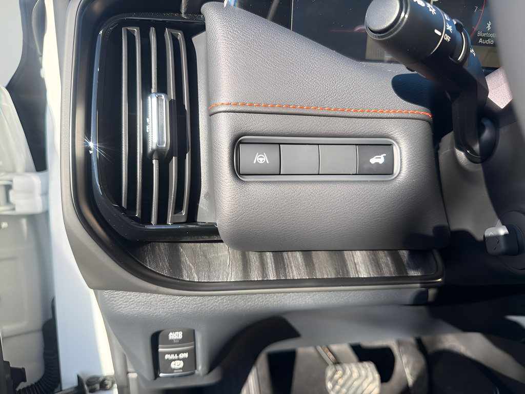 New 2026 White Nissan PRO-4X image 36
