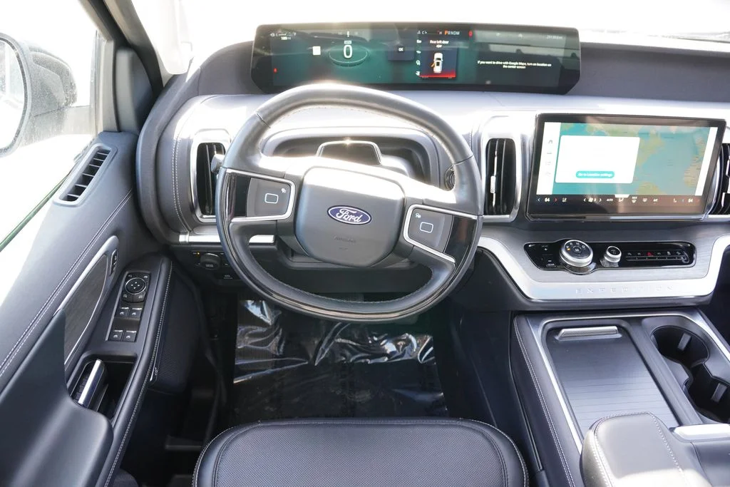 Used 2025 Silver Ford Platinum image 23
