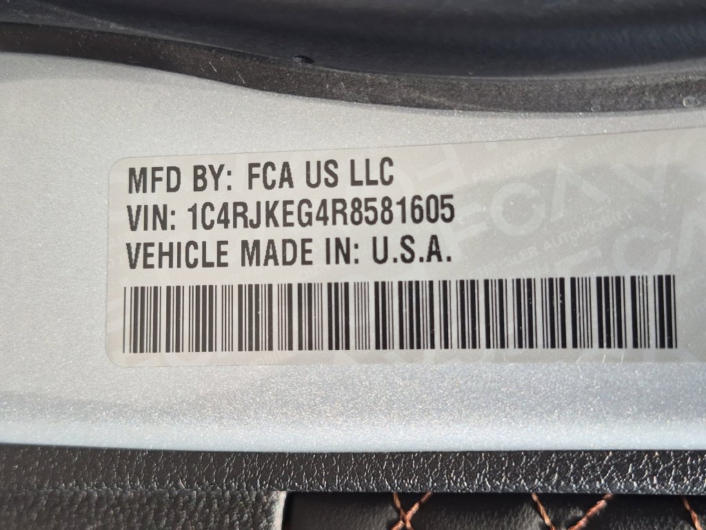 Used 2024 Silver Jeep Summit image 35