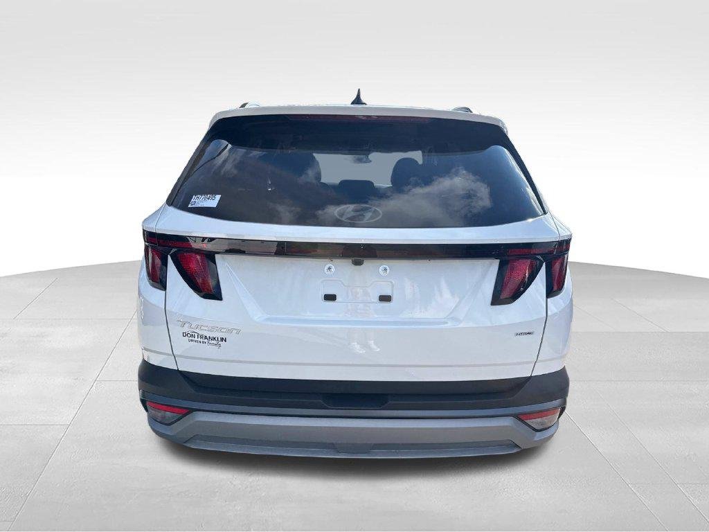 New 2026 White Hyundai SEL Plus AWD image 4