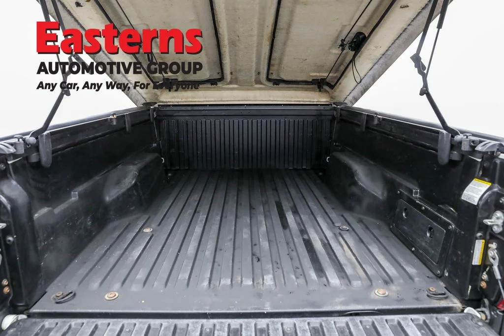 Used 2019 White Toyota SR image 9