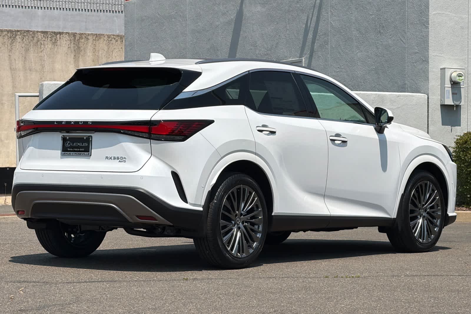 New 2026 Eminent White Pearl Lexus RX 350h LUXURY AWD image 2