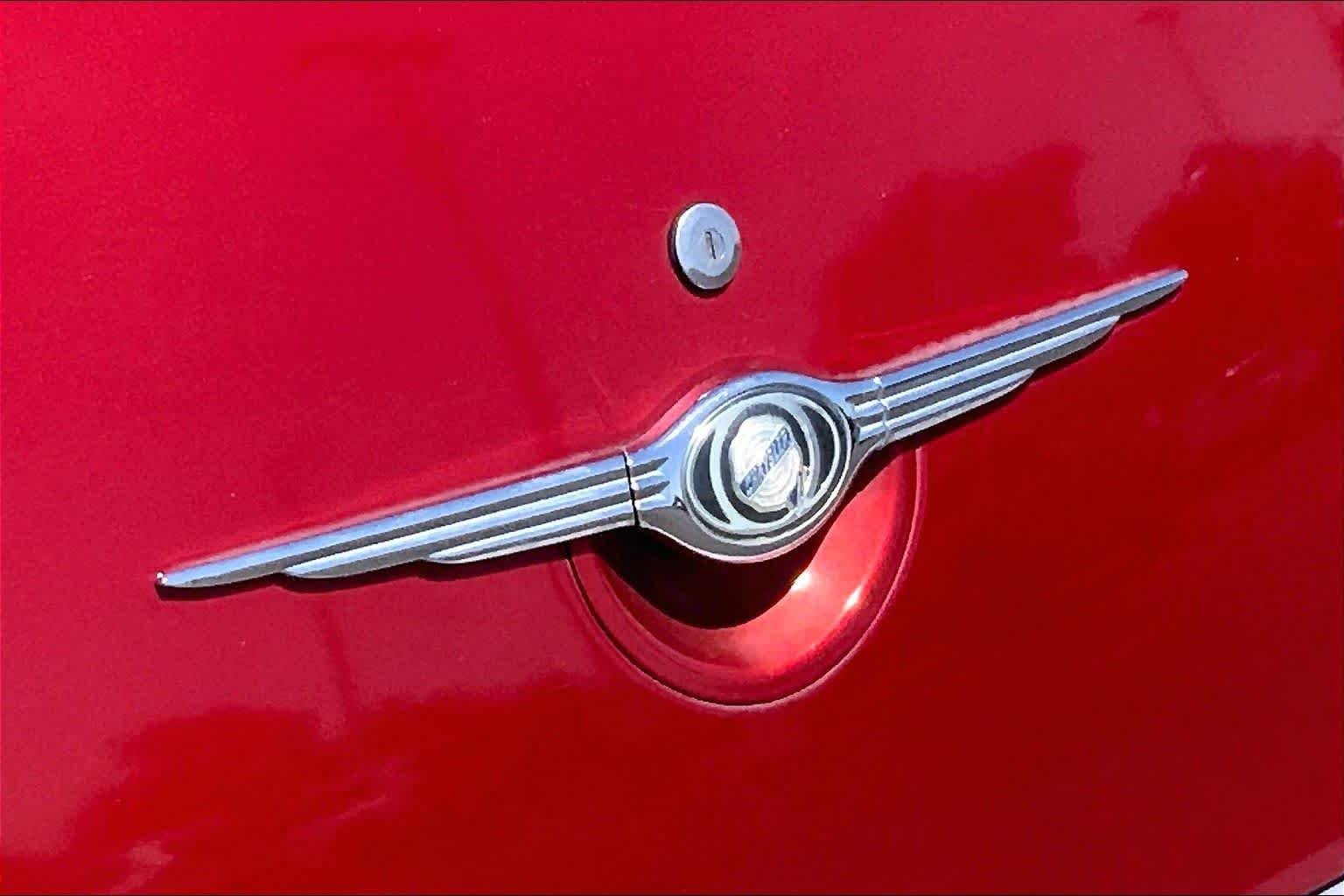 Used 2002 Inferno Red Tinted Pearl Chrysler  image 9