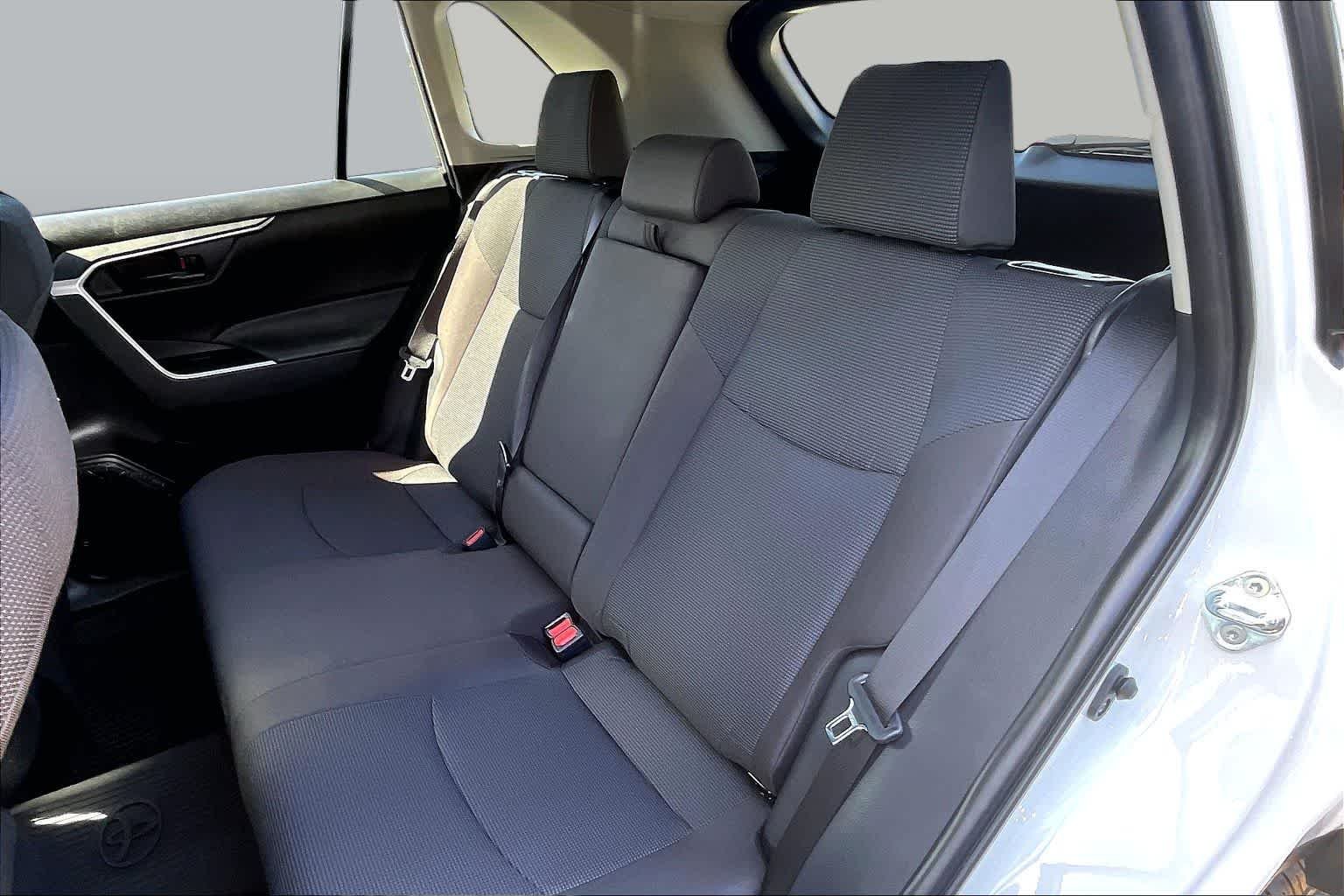 Used 2025 Ice Cap Toyota LE image 25