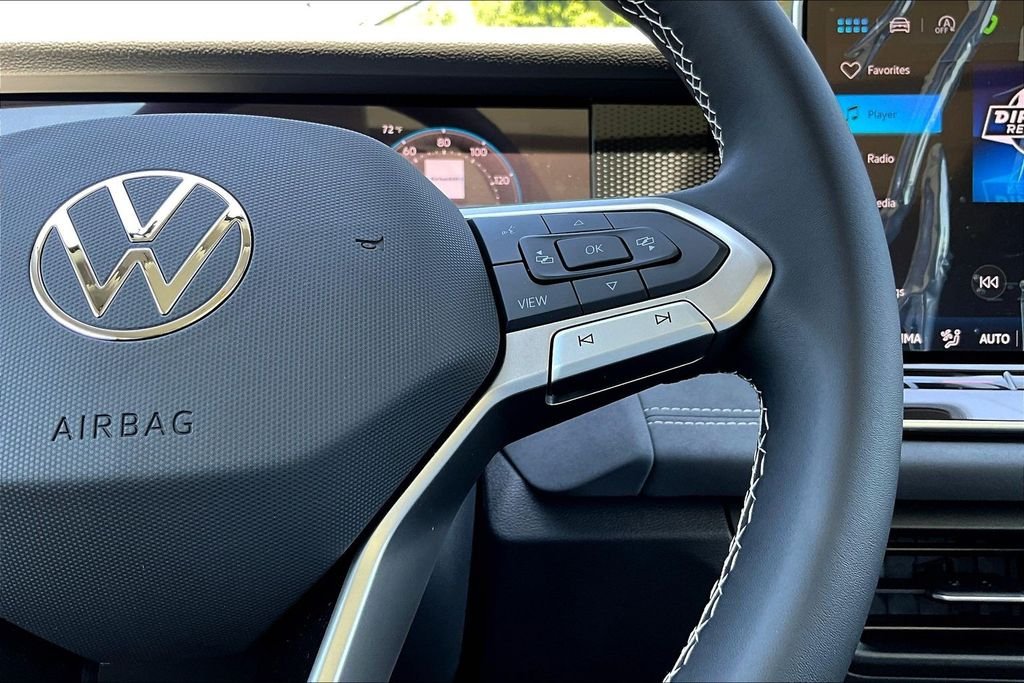 New 2026 White Volkswagen 2.0T SE image 11