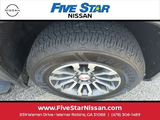Used 2019 Gray GMC SLT image 7