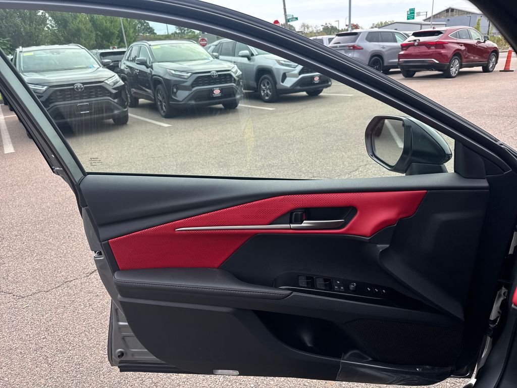 New 2026 Heavy Metal with Midnight Black Metallic roof Toyota XSE image 30